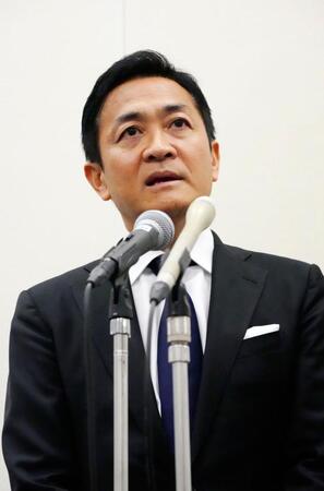 一部週刊誌による不倫報道を受けて記者会見する国民民主党の玉木雄一郎代表