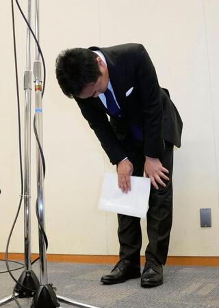 一部週刊誌による不倫報道を受けて謝罪する国民民主党の玉木雄一郎代表