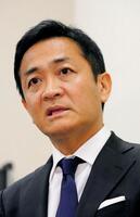 一部週刊誌による不倫報道を受けて記者会見する国民民主党の玉木雄一郎代表