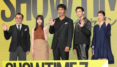 　（左から）吉田鋼太郎、生見愛瑠、阿部寛、竜星涼、井川遥（撮影・伊藤笙子）