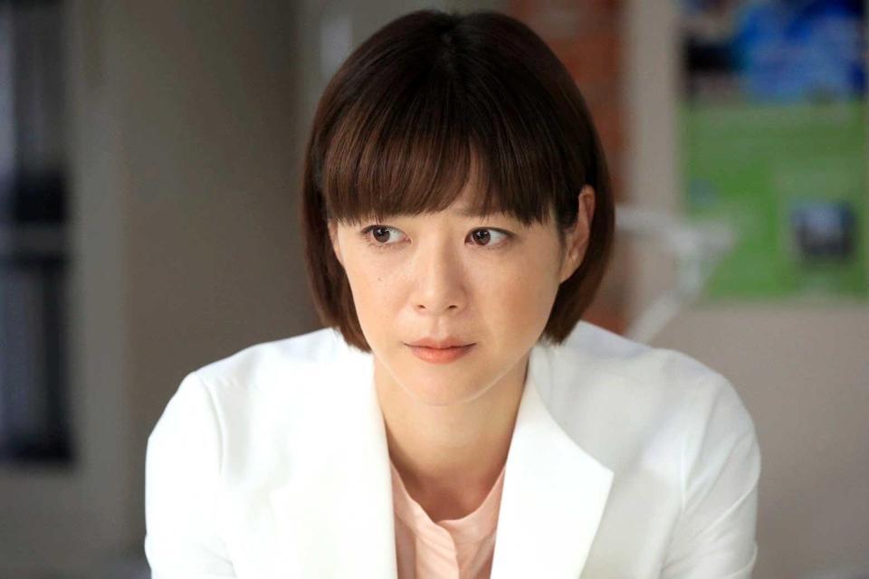 　主人公・万木朝顔を演じる上野樹里　©フジテレビ