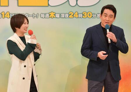 　イベントで盛り上がる志田未来（左）と野口健（撮影・持木克友）