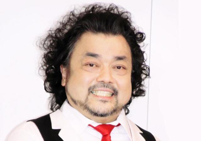 パパイヤ鈴木 生放送で激ヤセ姿披露しネット騒然「痩せたなあ…」/芸能