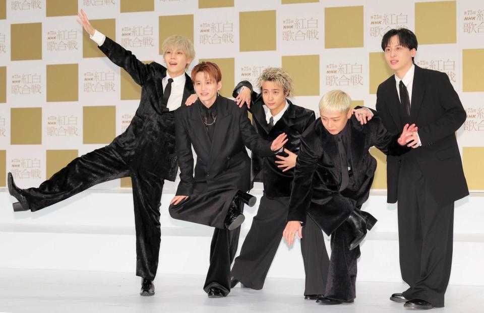 　喜ぶＤａ-ｉＣＥの（左から）岩岡徹、花村想太、和田颯、大野雄大、工藤大輝