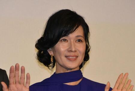 映画「海の沈黙」の公開記念舞台あいさつに登場した清水美砂