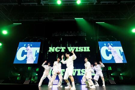 　全国ツアーの神奈川公演を開催したＮＣＴ　ＷＩＳＨの（左から）リョウ、ジェヒ、ユウシ、シオン、サクヤ