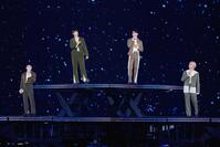 　（左から）ＷＯＯＺＩ、ＤＫ、ＪＯＳＨＵＡ、ＳＥＵＮＧＫＷＡＮ　ⓟ＆ⓒ　ＰＬＥＤＩＳ　Ｅｎｔｅｒｔａｉｎｍｅｎｔ