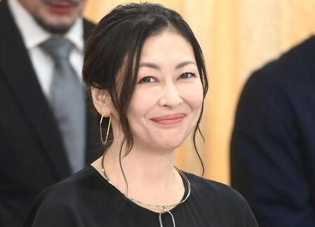 中山美穂さんと「親友」公言の女優が悲痛メッセージ「また会えると思ってた」「美穂が1番悔しいよね」