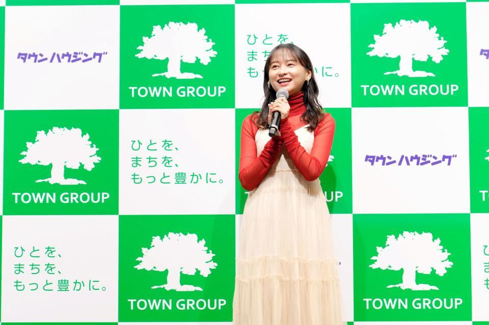 　新ＣＭ発表会に出席した影山優佳