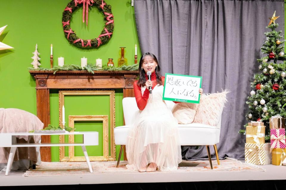 　新ＣＭ発表会に出席した影山優佳