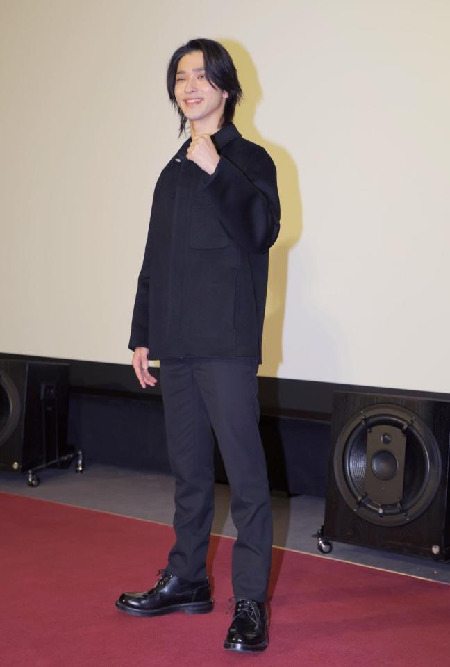 　笑顔を見せる横浜流星（撮影・吉澤敬太）