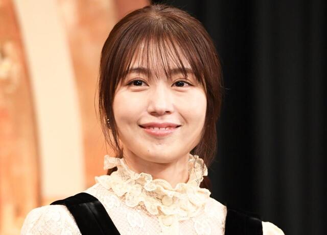 業者に機密書類として廃棄を依頼」した有村架純の台本がオークション