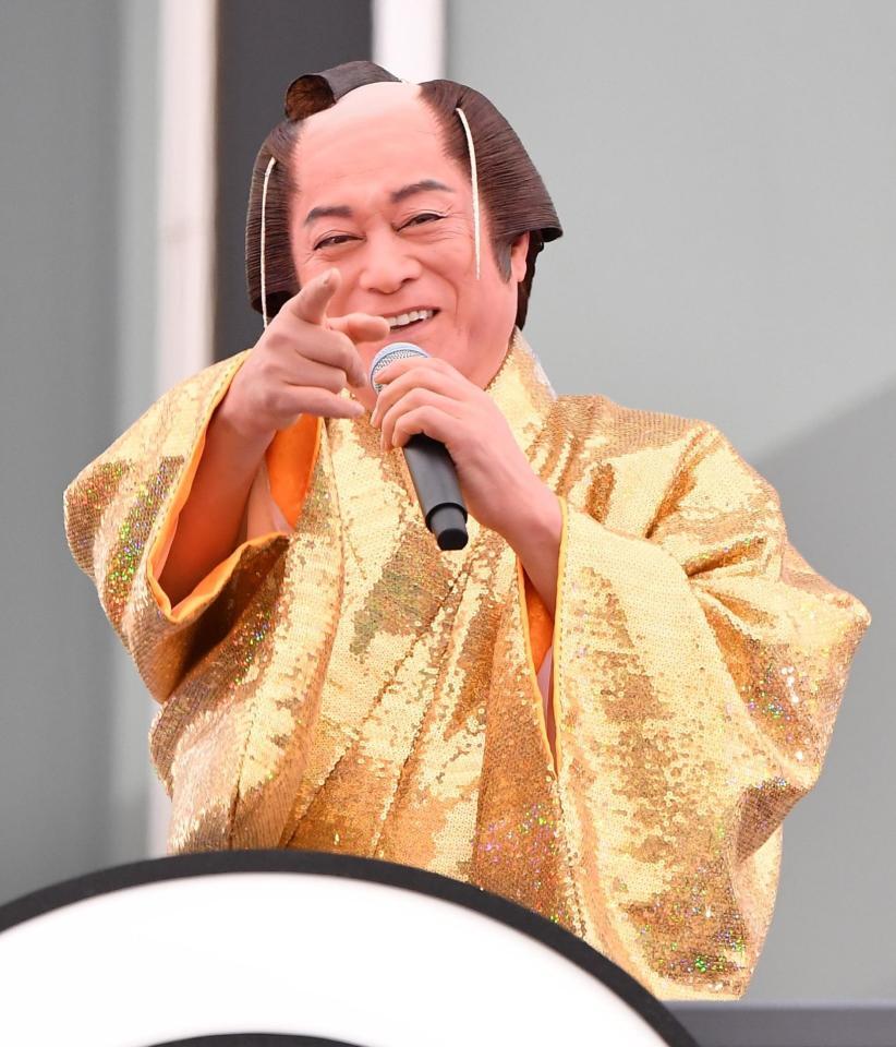 松平健 東京スカイツリーでサプライズ歌唱にJK大絶叫「キャー