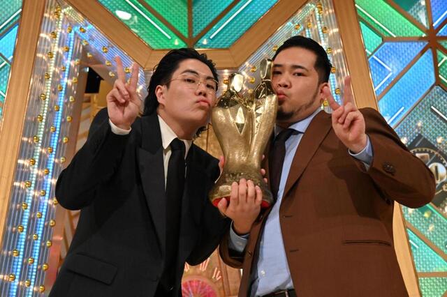 M－1 令和ロマンが連覇「去年の倍うれしいです！」/芸能/デイリー