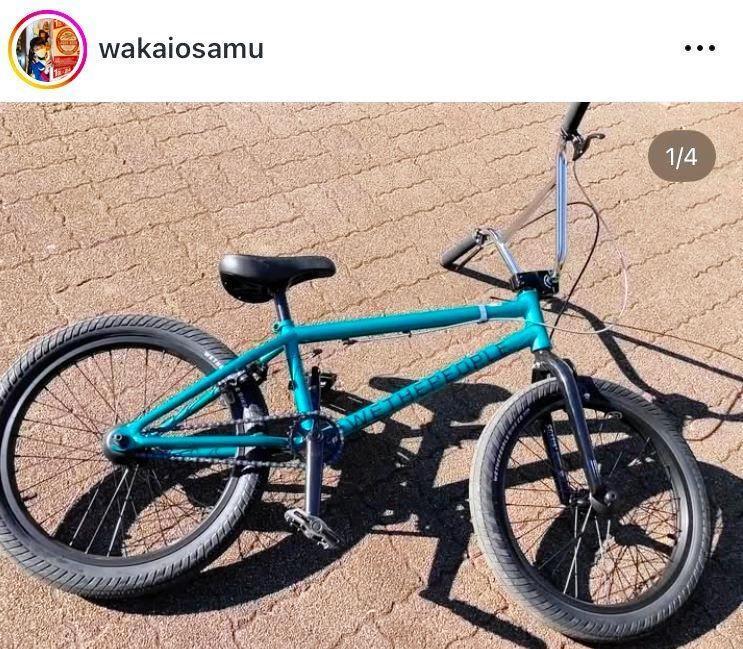 昨年５月、愛用のＢＭＸが盗難被害に遭ったことを明かした若井おさむのインスタグラム＠ｗａｋａｉｏｓａｍｕより