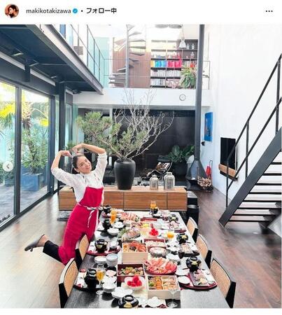 　滝沢眞規子のインスタグラム＠ｍａｋｉｋｏｔａｋｉｚａｗａから