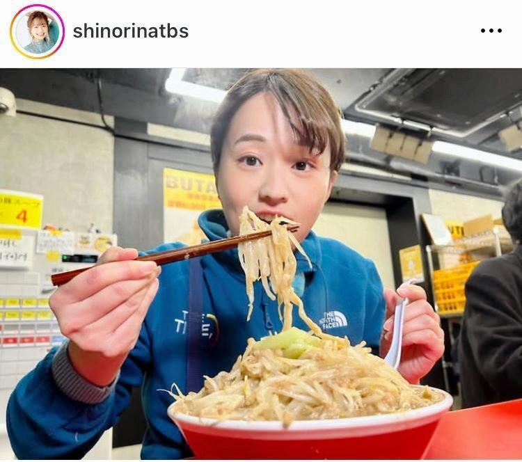 篠原梨菜のインスタグラム（ｓｈｉｎｏｒｉｎａｔｂｓ）より