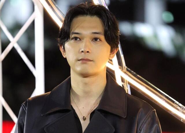 【最終値下げ！】レア‼️吉沢亮 主演舞台 ぶっせん セット 非売品あり！ 200x_image.jpg