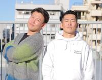 　ジャングルポケットのおたけ（左）と太田博久