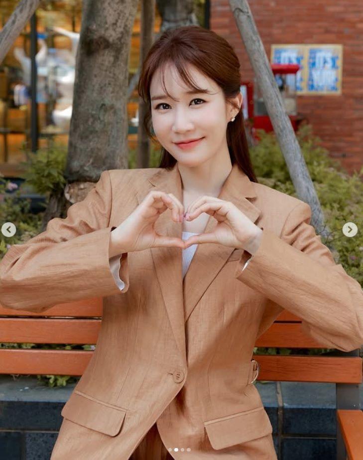 　ＹＧエンターテインメントのインスタグラム＠ｙｇ＿ｓｔａｇｅより