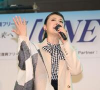 　ＬＩＶＥを行った南野陽子（撮影・中田匡峻）