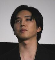 　感極まる坂東龍汰