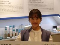 地元福岡の三省製薬のイベントで１日店長を務めた福田愛依