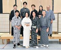 　（前列左から）神保悟志、玄理、丸山隆平、板尾創路（後列同）矢柴俊博、入江甚儀、入野自由、藤野涼子、佐藤誓