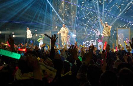 　会場を巻き込んでパーティーを繰り広げたベリーグッドマン