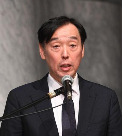 　説明する上野陽一フジテレビ広報局長（撮影・佐々木彰尚）