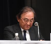 　疲れた表情の金光修フジ・メディアＨＤ社長（撮影・佐々木彰尚）