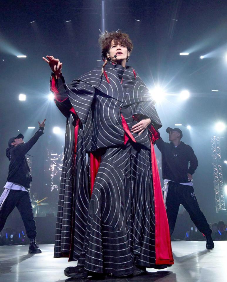 　パフォーマンスをする宮野真守（提供・山内洋枝）