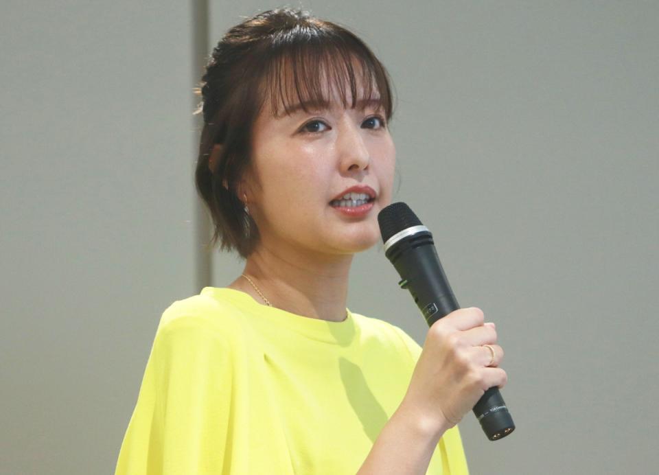 　中村仁美アナウンサー