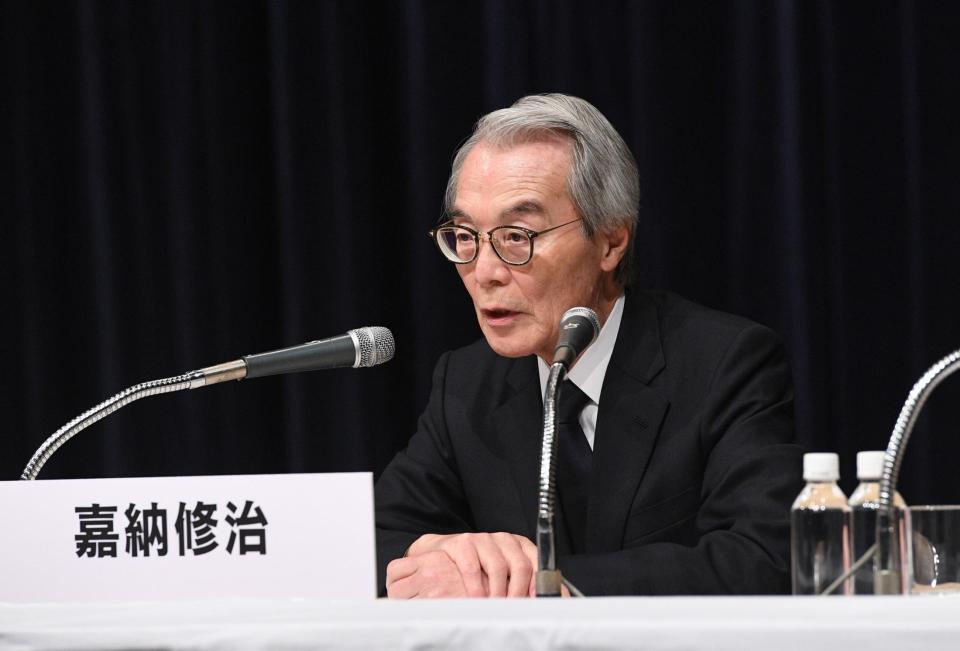 　会見するフジテレビの嘉納修治会長（撮影・佐々木彰尚）