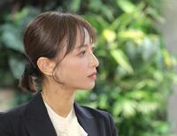 　発表会でＭＣを務める望月理恵（撮影・西岡正）