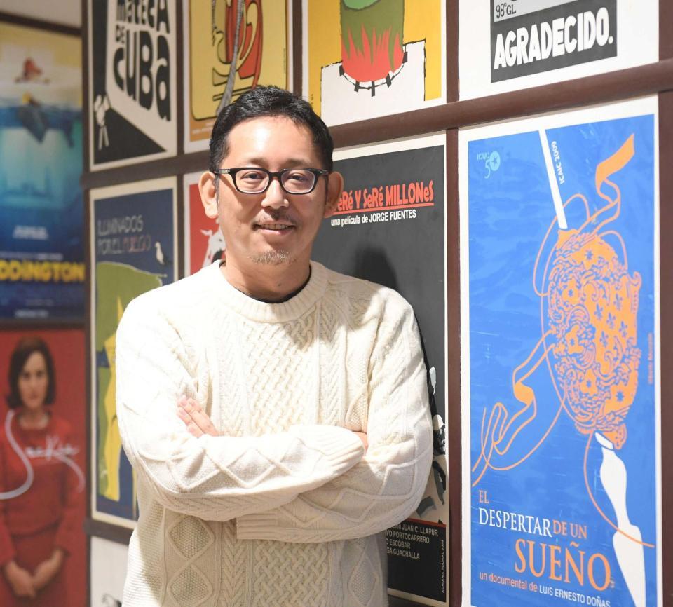 　監督賞の入江悠監督（撮影・佐々木彰尚）