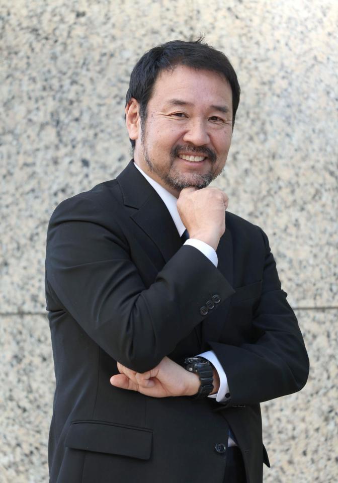 　受賞を喜ぶ安田淳一監督（撮影・金田祐二）