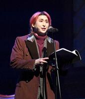 　朗読劇に出演する佐久間大介（撮影・堀内翔）