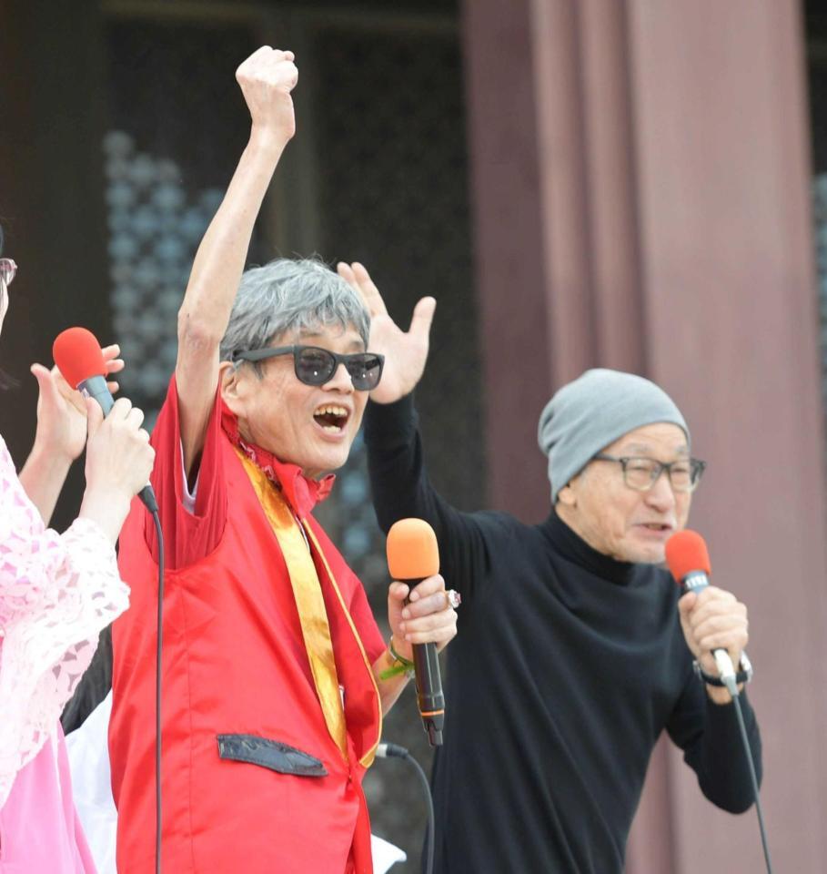 　大竹まこと（右）らと文化放送のイベントに出席＝２０２４年１１月