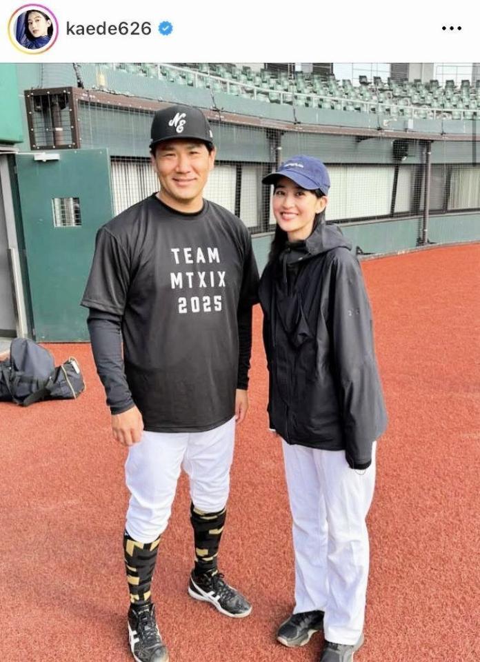 　青野楓のインスタグラム（ｋａｅｄｅ６２６）より