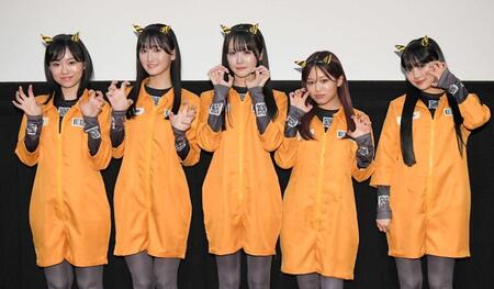 　（左から）杏花、信濃宙花、中村舞、ＹＵＮＡ、ＨＩＮＡＴＡ（撮影・佐藤厚）