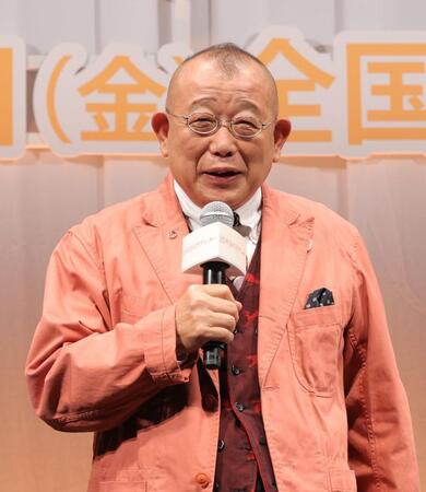 　トークで暴走する笑福亭鶴瓶（撮影・西岡正）