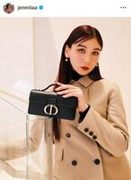 ＤＩＯＲ神宮前店で。長谷川ミラのインスタグラム＠ｊｅｎｍｉｌａａより