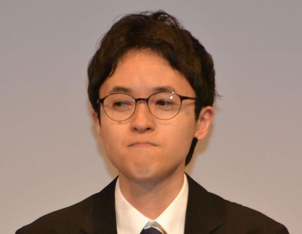 　「Ｒ－１グランプリ２０２５」準決勝＆決勝進出者発表会見に登場したヒロ・オクムラ