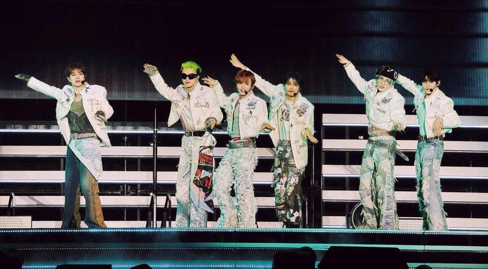 　「ＬＡＰＯＳＴＡ　２０２５」に出演したＤＸＴＥＥＮ　ⓒＬＡＰＯＮＥ　ＥＮＴＥＲＴＡＩＮＭＥＮＴ