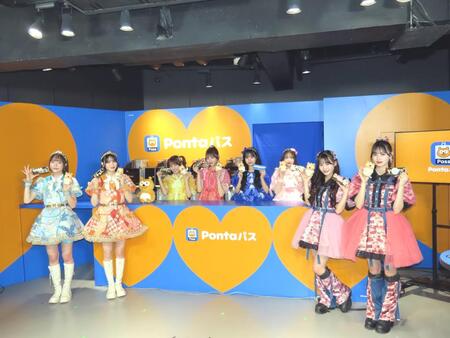 　取材会に出席した（左から）真中まな、鎮西寿々歌、山内咲奈、白石まゆみ、増田彩乃、桜庭遥花、村川緋杏、立花琴未