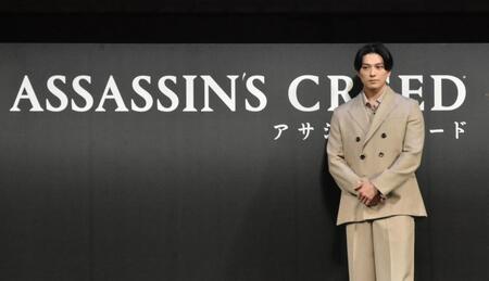 　イベントに登場した新田真剣佑