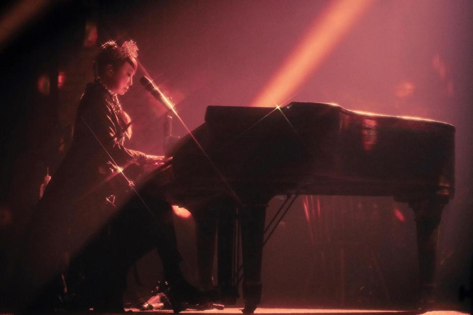 　苗場ライブを行った松任谷由実（撮影・田中聖太郎）