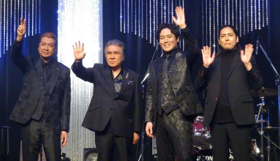 　ファミリーコンサートを行った（左から）山川豊、鳥羽一郎、木村徹二、木村竜蔵