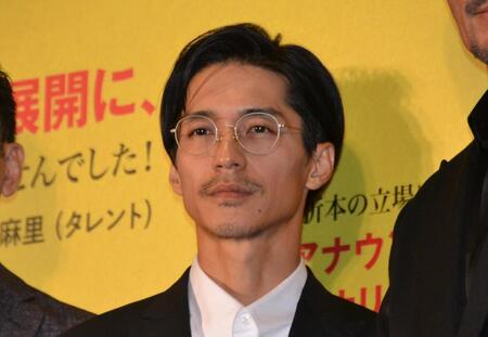 　公開記念舞台あいさつに登場した錦戸亮